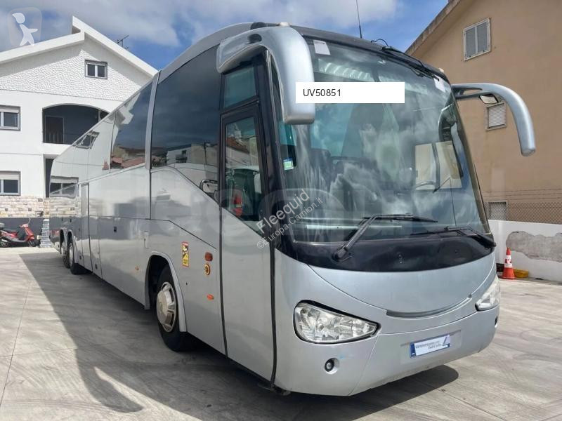 Междуградски автобус Irizar