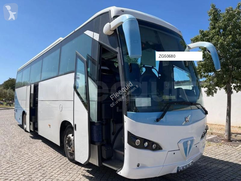 Междуградски автобус Volvo B12