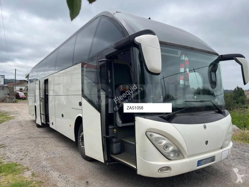 Междуградски автобус Scania Atomic