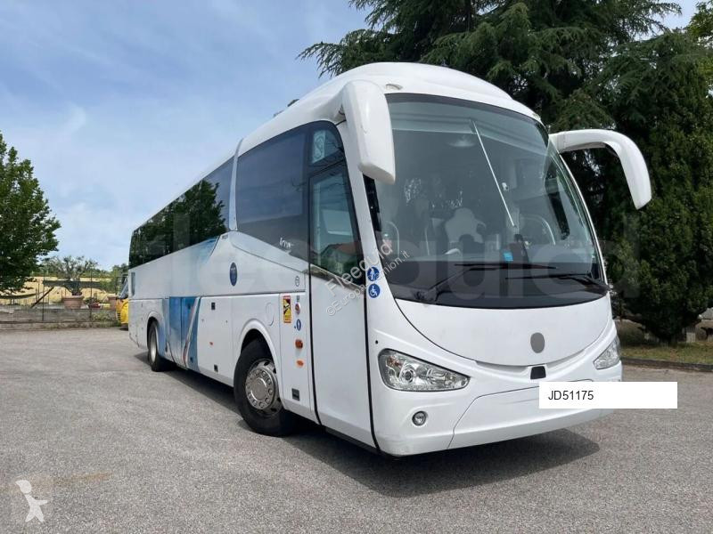 Междуградски автобус Irizar i6