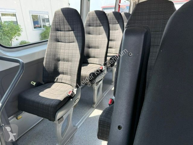Autobus Mercedes 516 23 Sitzen