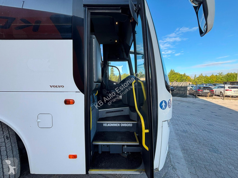 Autocar Volvo B11R H 6x2*4 53+1 SEATS / AC /...