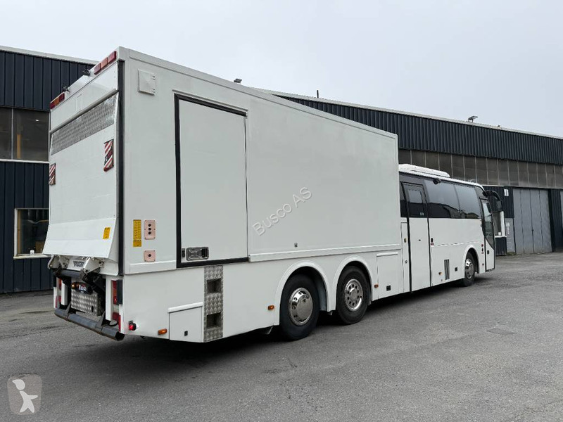 Távolsági autóbusz Volvo B12M Kombi