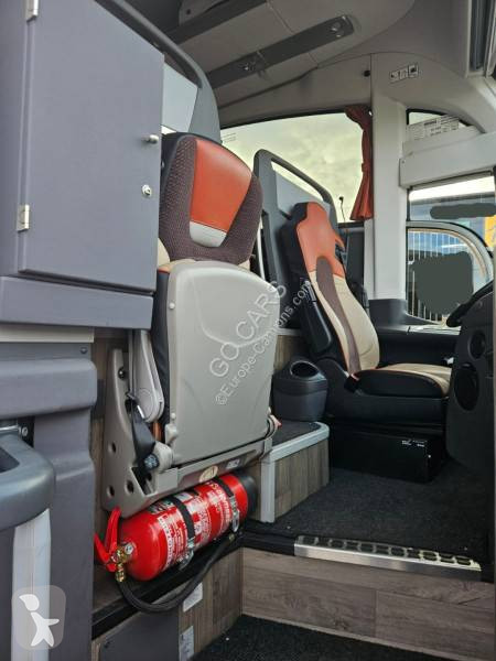 Междугородний автобус Irizar 61+1+1