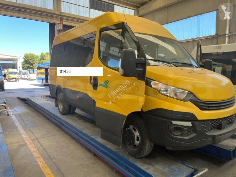 Iveco Daily coach