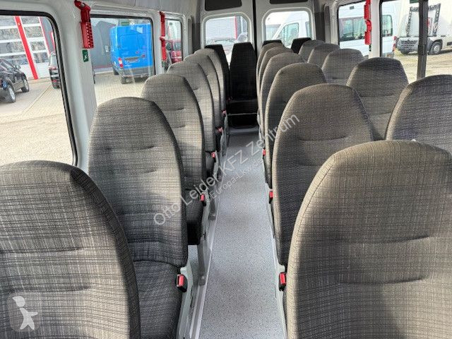 Mercedes 516 23 Sitzen coach