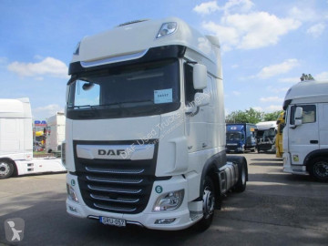 Cabeza tractora DAF