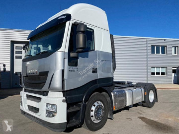 Cabeza tractora Iveco