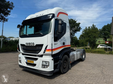 Traktor Iveco