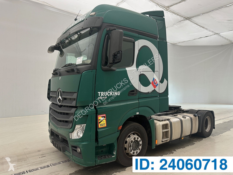 Traktor Mercedes 1945 BigSpace