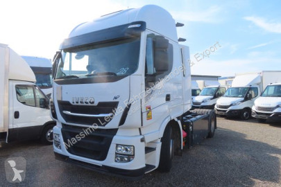 Cabeza tractora Iveco