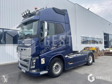 Cabeza tractora Volvo