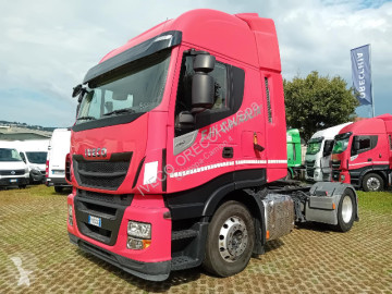 Traktor Iveco