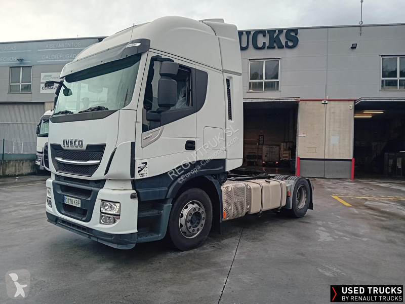 Traktor Iveco