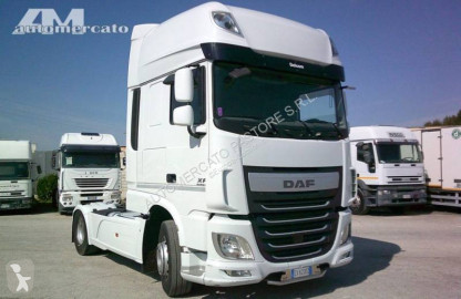 Cabeza tractora DAF