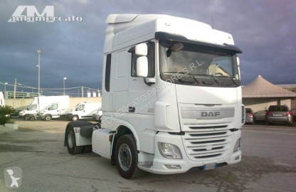 Cabeza tractora DAF