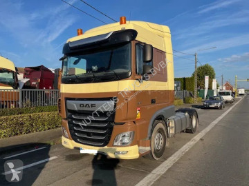 Cabeza tractora DAF