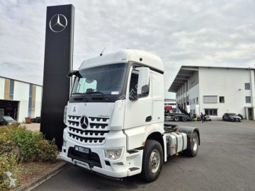 Traktor Mercedes