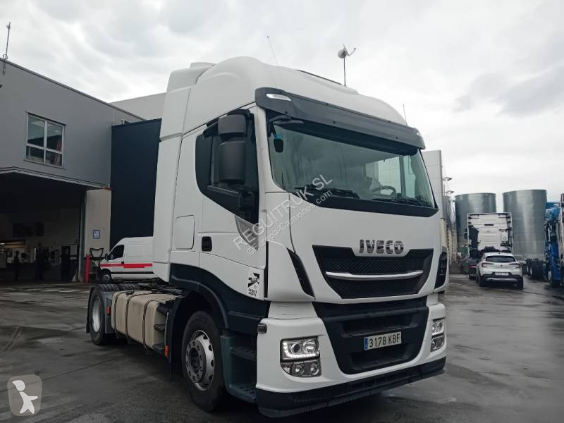 Traktor Iveco