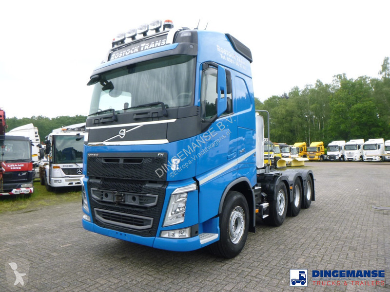 Traktor Volvo 8X4 Euro 6 / 150000 kg