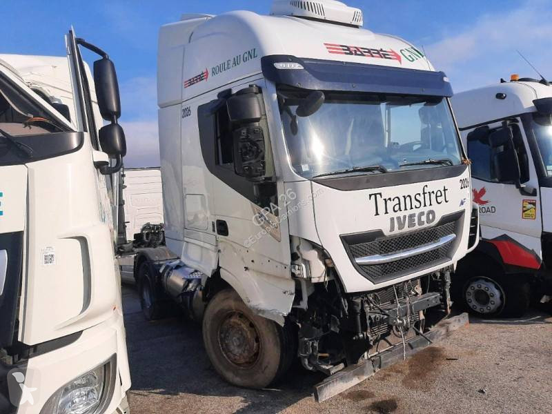 Traktor Iveco