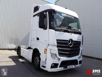 Traktor Mercedes