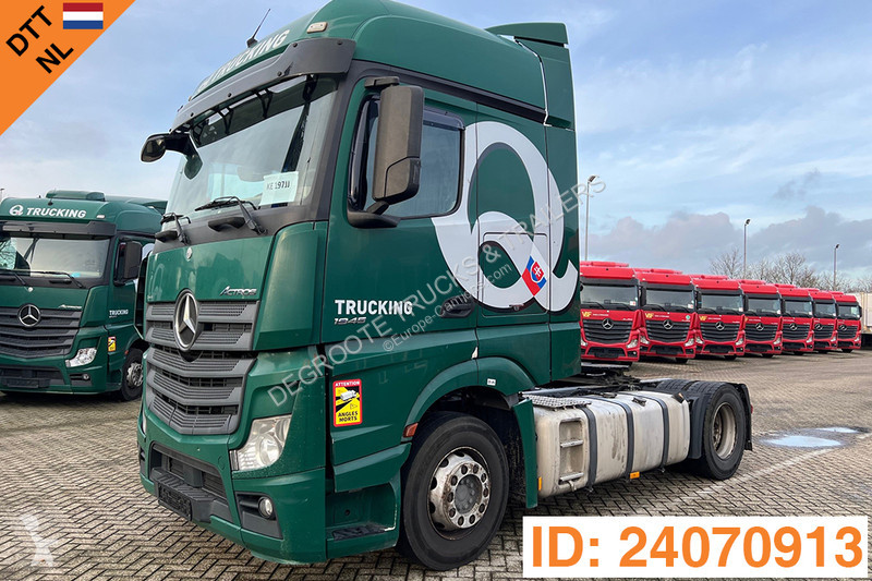 Traktor Mercedes 1845 BigSpace