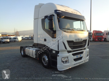 Traktor Iveco