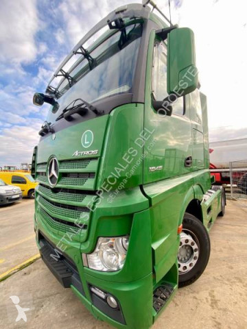 Traktor Mercedes