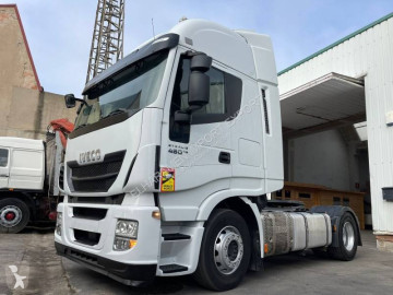 Traktor Iveco