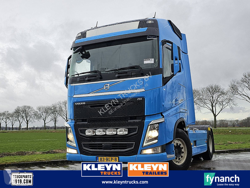 Tractor Volvo FH PTO SKIRTS VEB+
