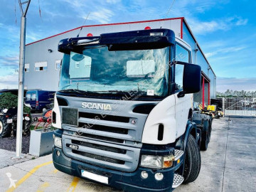 Cabeza tractora productos peligrosos / ADR Scania