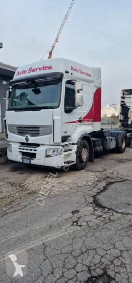 Traktor Renault Premium 460