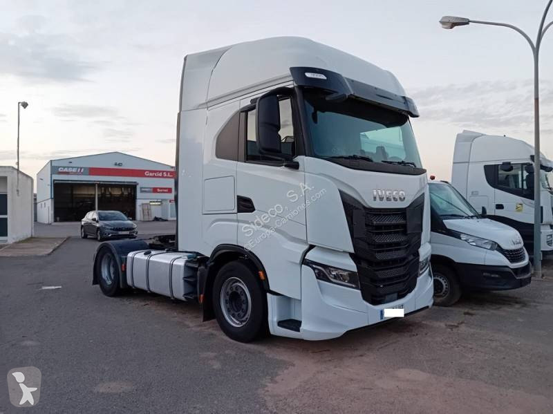 Cabeza tractora Iveco