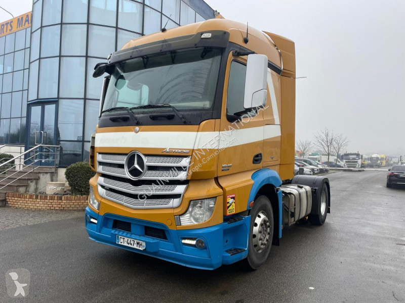 Tracteur Mercedes 1845