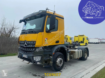 Tracteur Mercedes Arocs 2048