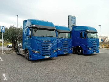 Cabeza tractora Iveco