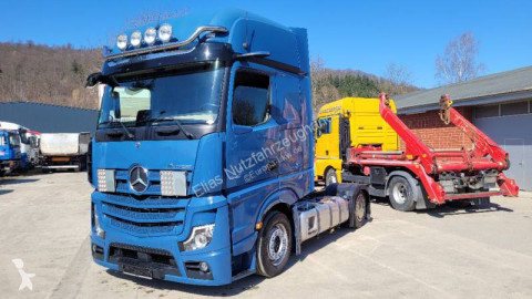 Traktor djuplastning Mercedes