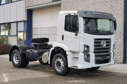 Traktor Volkswagen ny