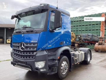 Traktor Mercedes