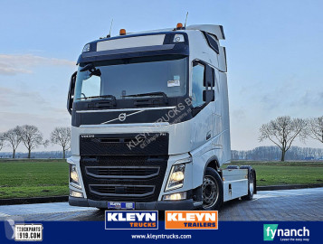 Cabeza tractora Volvo