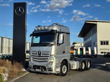 Traktor Mercedes
