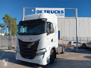 Traktor Iveco T-Way AS 440 S 51 TP S-Way