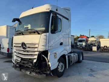 Tracteur Mercedes Actros 1842