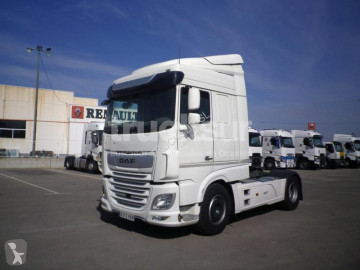 Cabeza tractora DAF