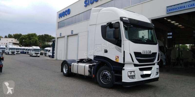 Traktor Iveco
