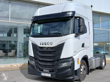 Cabeza tractora Iveco