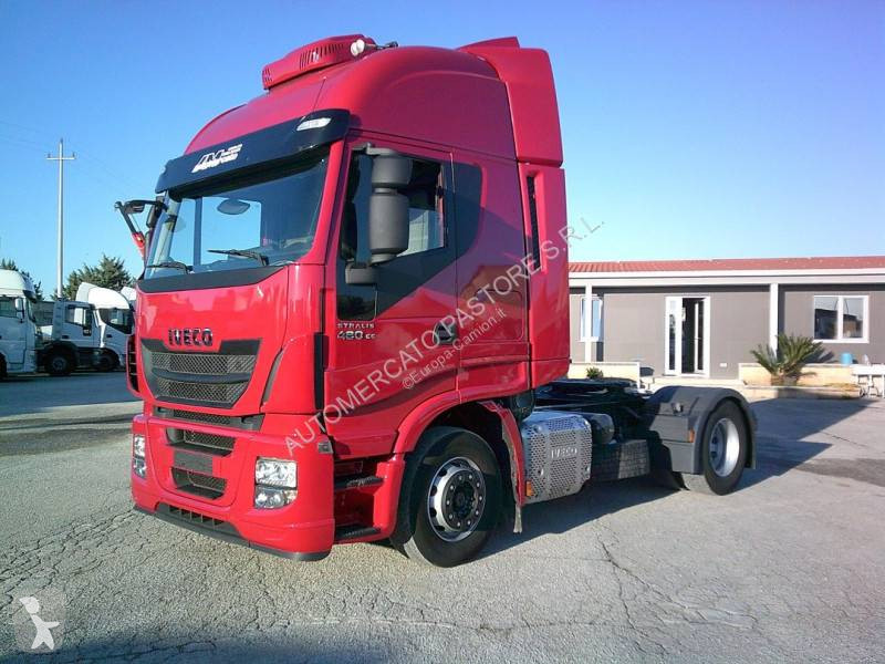 Traktor Iveco