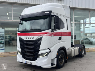 Cabeza tractora Iveco
