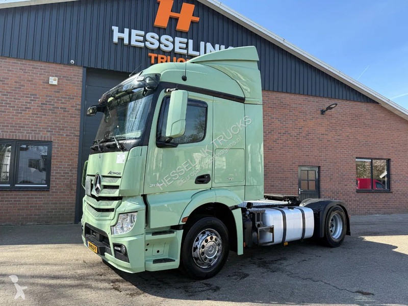 Tahač Mercedes 1936 4X2 Streamspace Xenon NL Truck